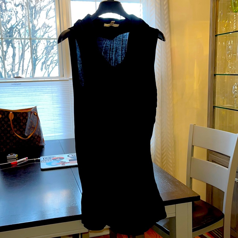 Kenar long cotton cowl neck. With pleated front.
